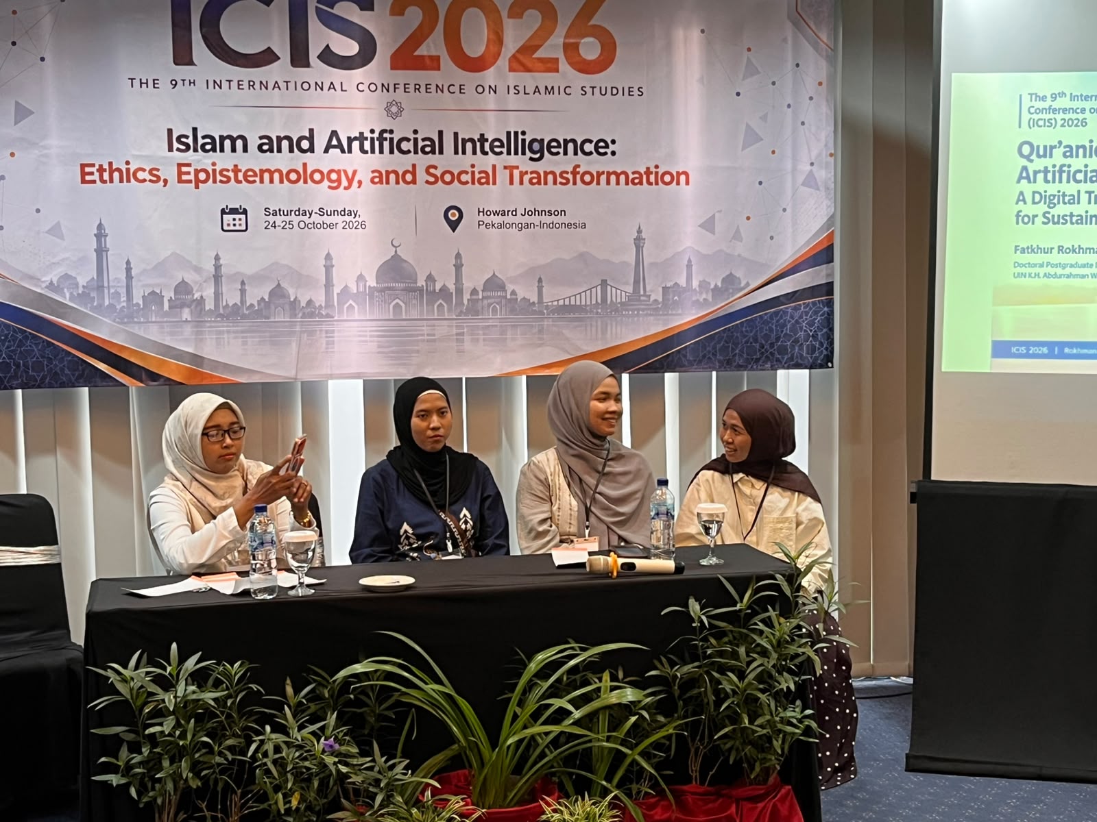 Dua Mahasiswa Tasawuf dan Psikoterapi UIN Surakarta Presentasikan Riset AI dan Etika Sufistik di ICIS 2026